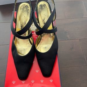 Nina black size 7 shoes. Satin